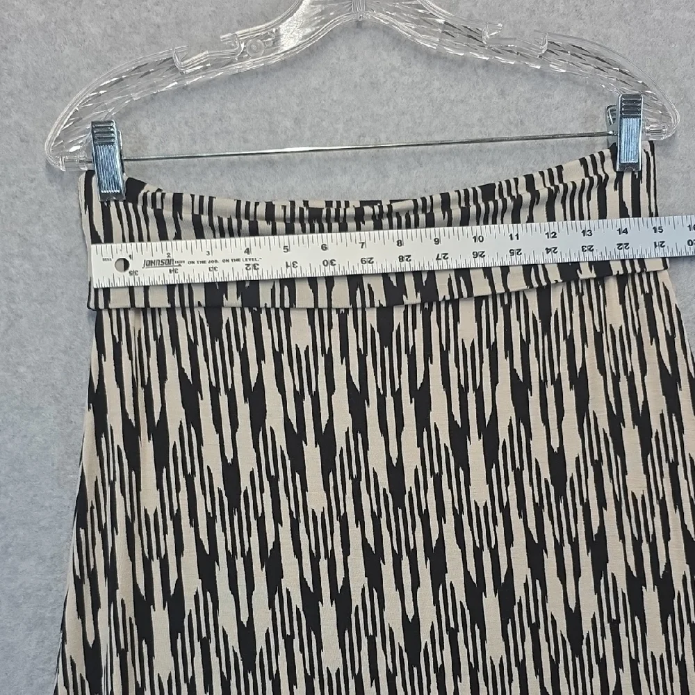 French Laundry Black & Cream Graphic Maxi Skirt Women’s Medium Stretch